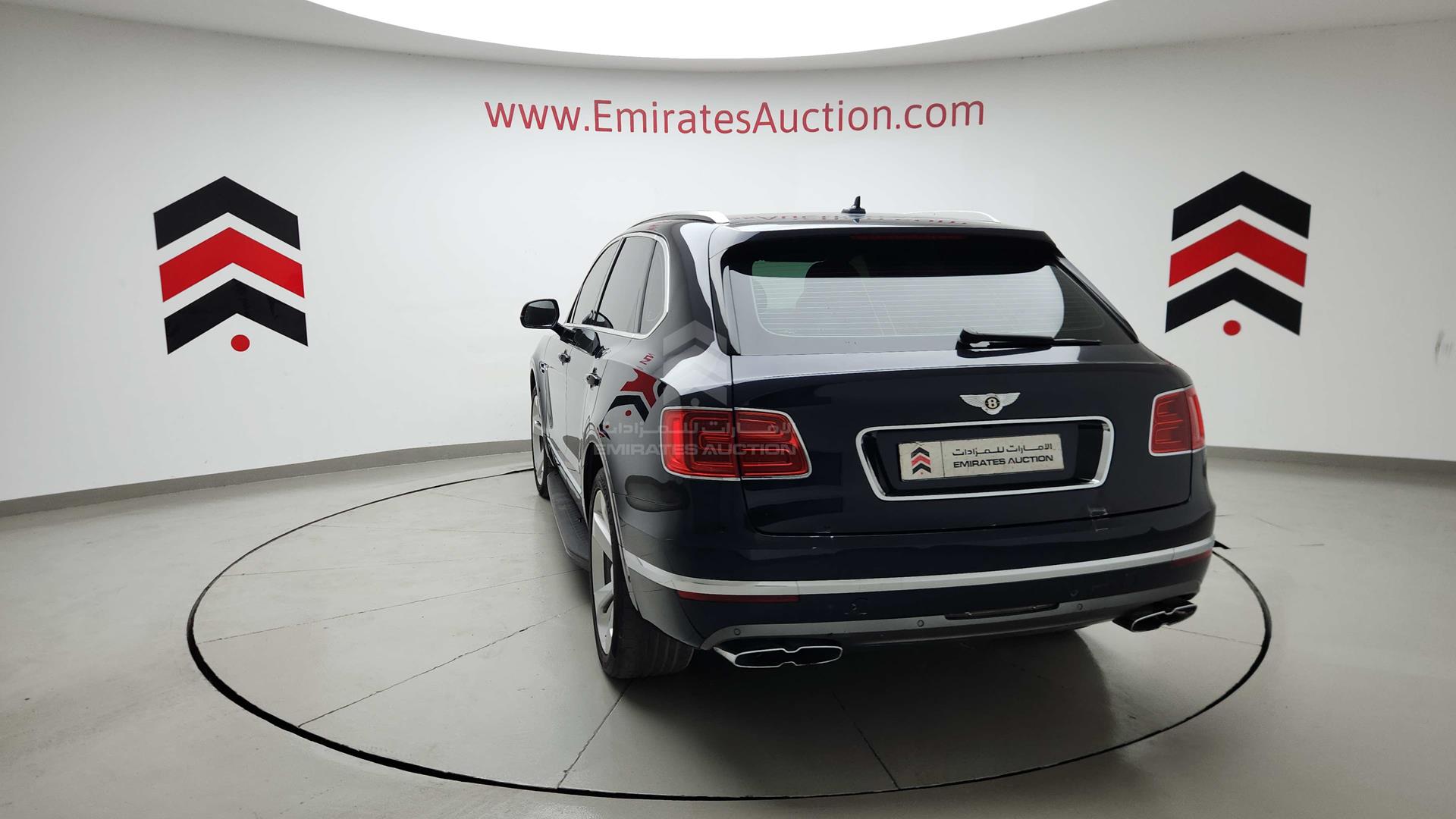 2020 BENTLEY BENTAYGA VIN: SJAAL1ZV6LC030267