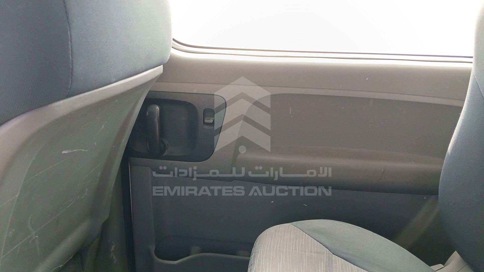 2014 HYUNDAI H1 VIN: KMHWG81RXEU558824