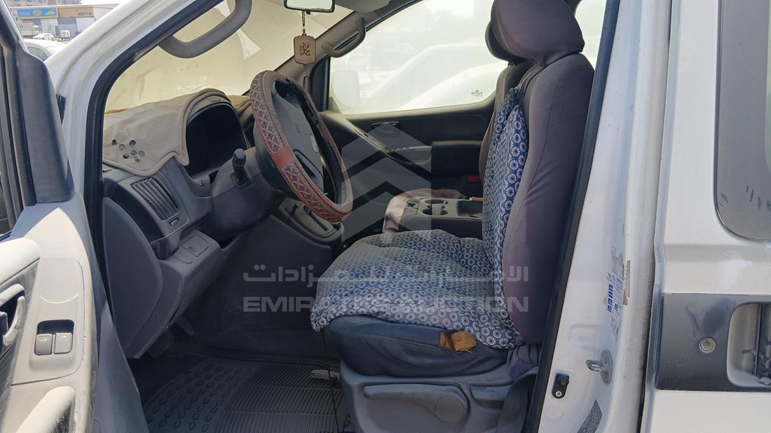 2012 Hyundai H1 — Front Left Driver Seat View — Photo 12