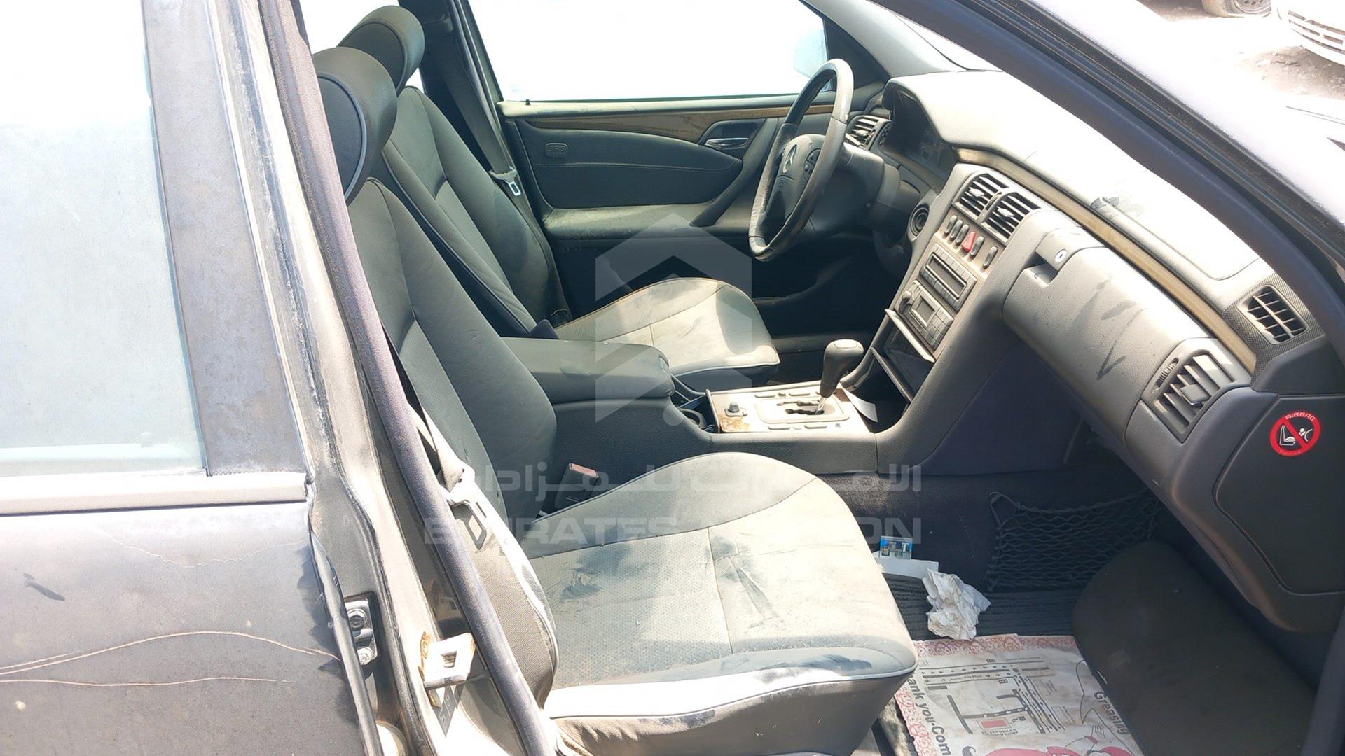 0 MERCEDES --- VIN: WDB2102611A994360