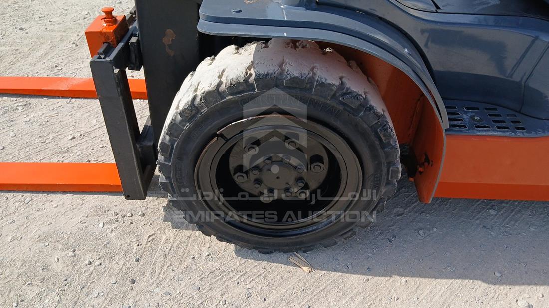 تويوتا رافعة 2015 — الإطار الأمامي الأيسر — صورة 30