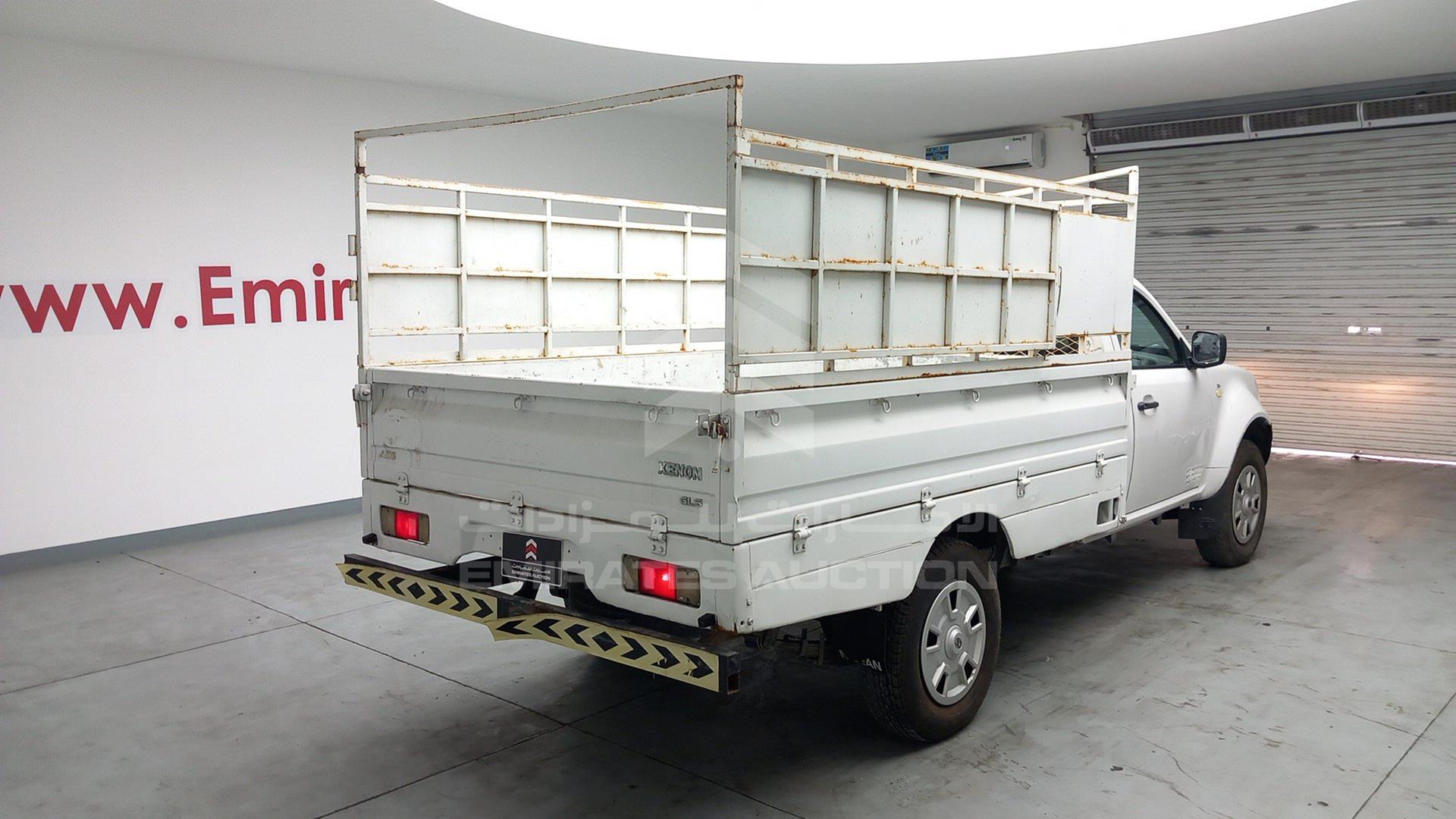 2015 TATA XENON VIN: MAT464703FSL00405