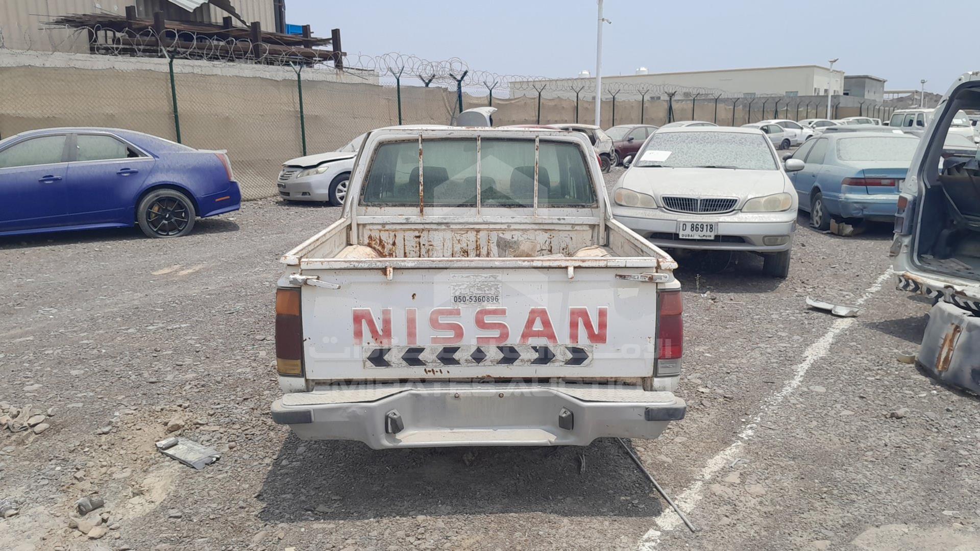 2000 NISSAN 2400 VIN: JN6BD23S1YA710498