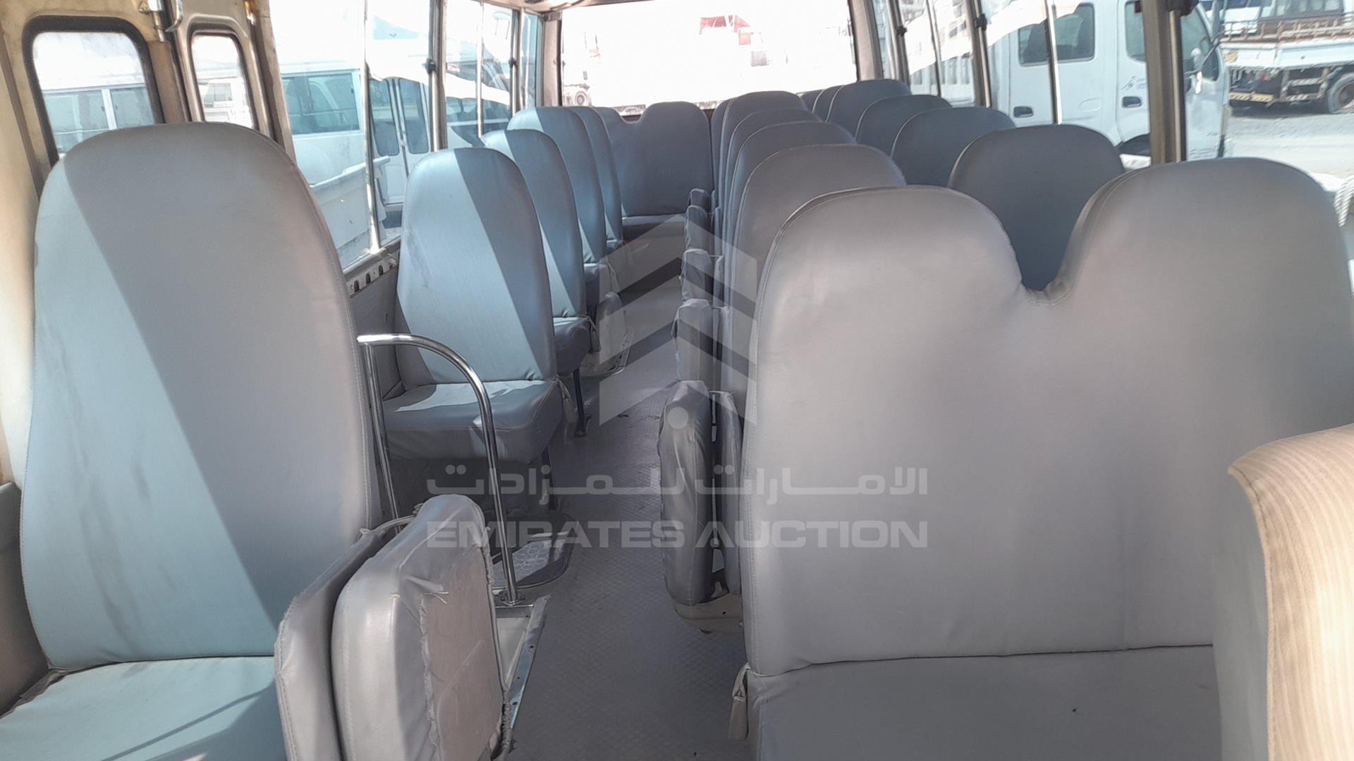2011 TOYOTA COASTER VIN: JTGFB5186B1041061