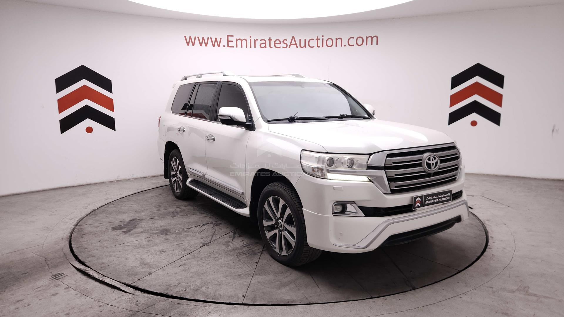 2016 TOYOTA LAND CRUISER VIN: JTMHX05J1G4109165