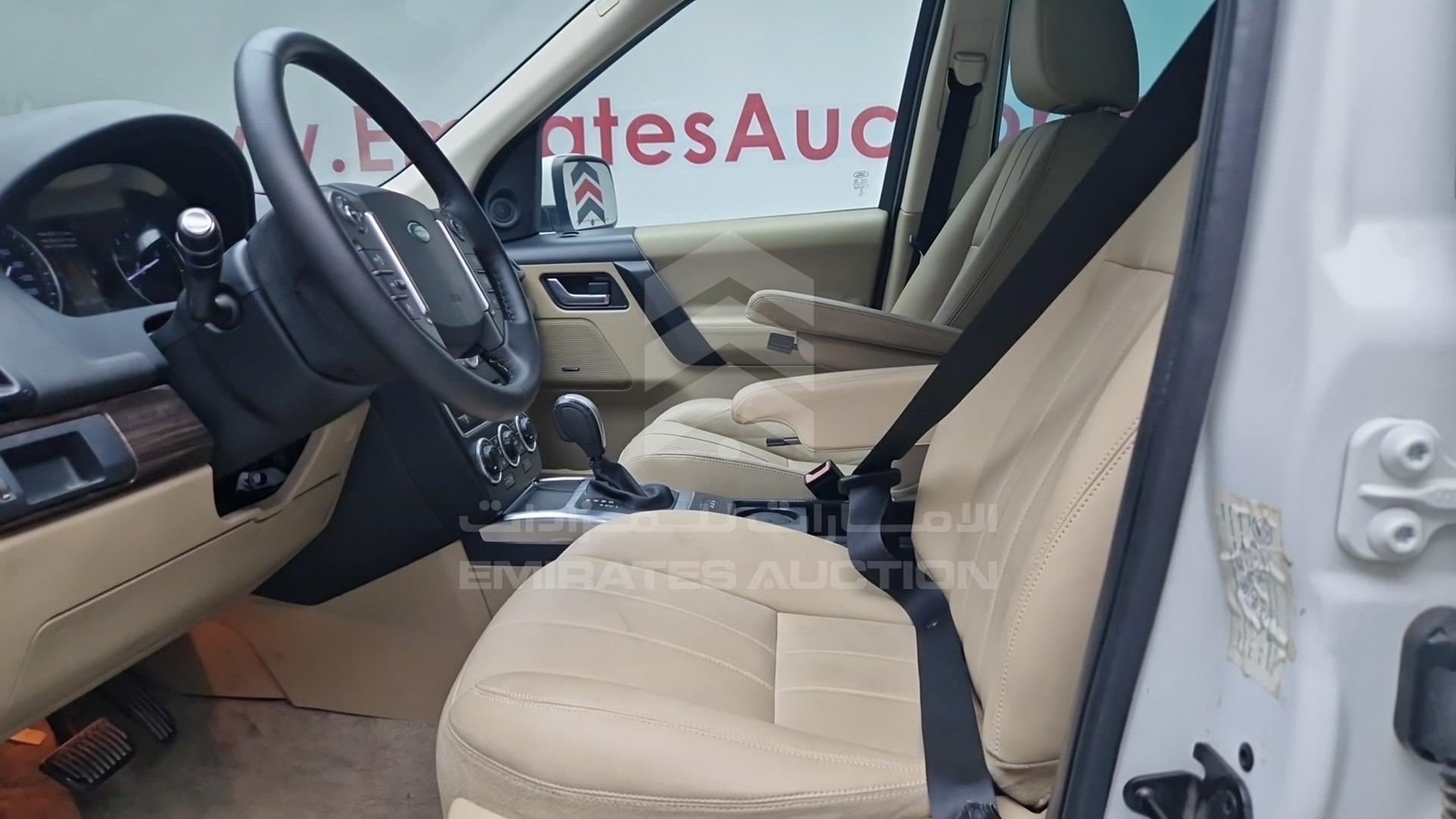 2014 LAND ROVER LR 2 VIN: SALFA2BG8EH390036
