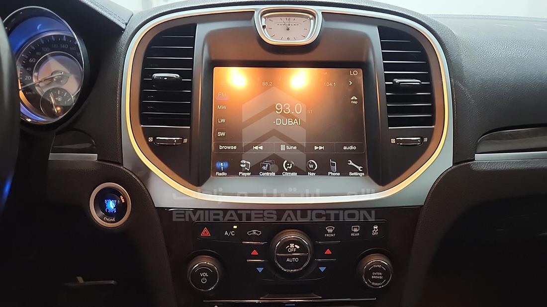 2012 Chrysler 300 — Entertainment Systems & Camera Monitor & Navigation — Photo 18