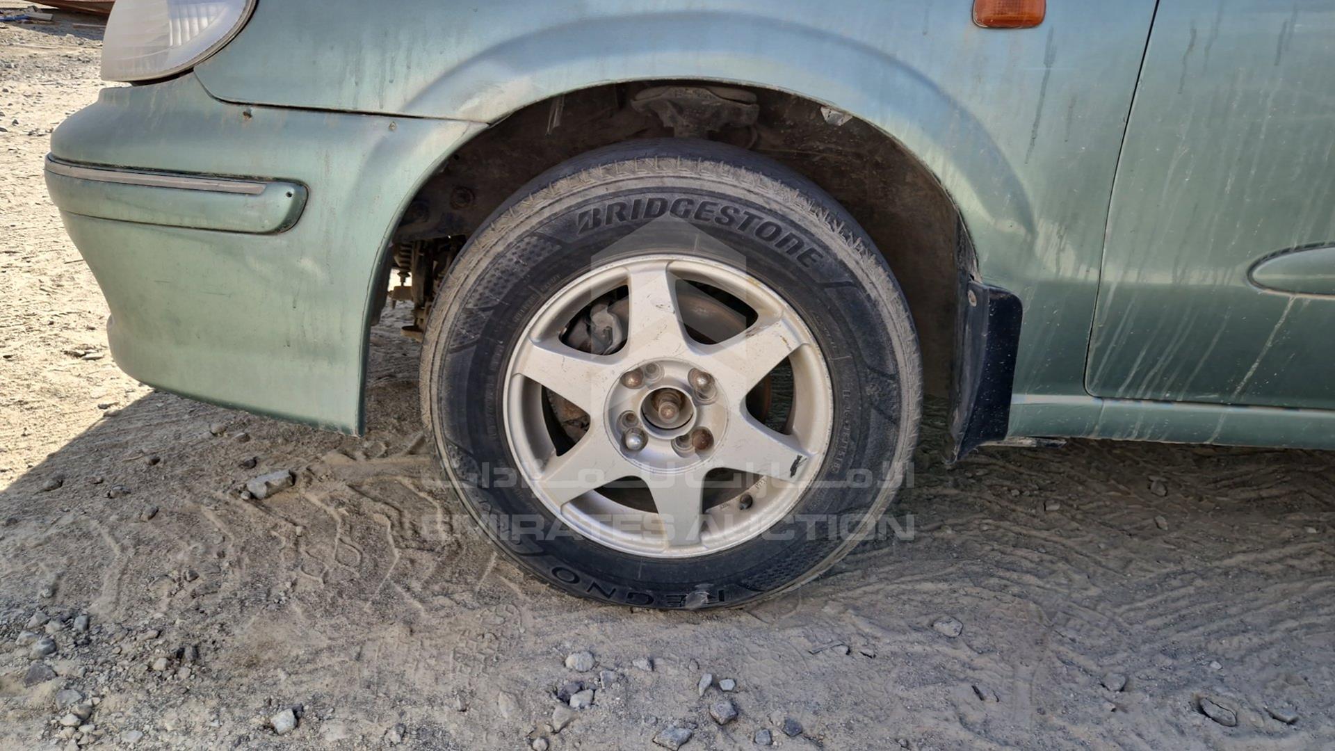 2002 NISSAN SUNNY VIN: JN1FN61C52W012932