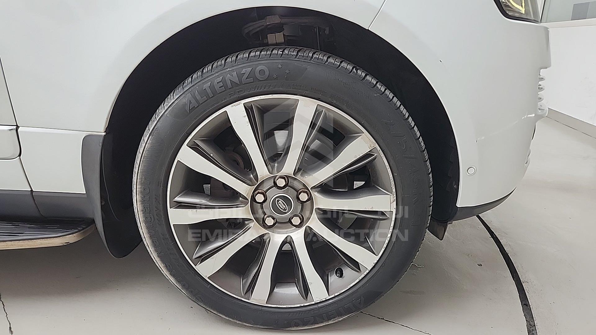2014 RANGE ROVER VOGUE VIN: SALGA2DF1EA174711