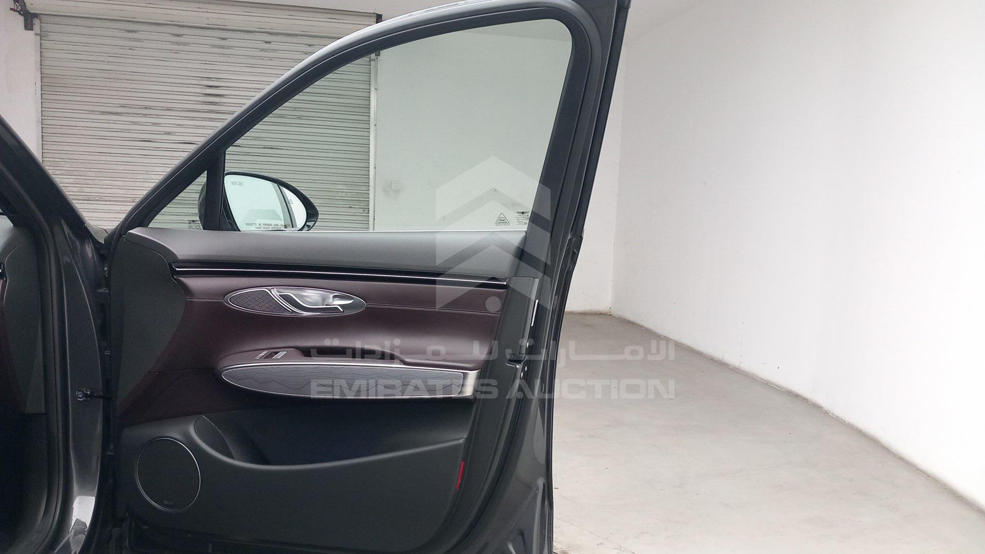 2022 GENESIS GV70 VIN: KMUMADTB6NU070828