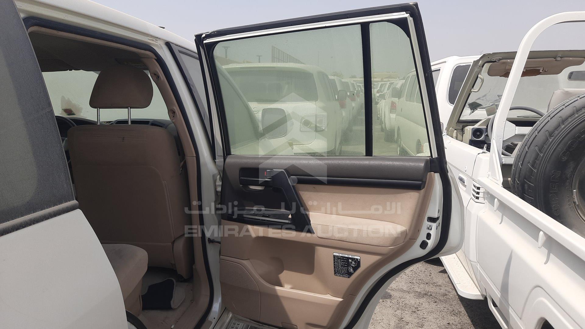 2014 TOYOTA LAND CRUISER VIN: JTMDU09J4E4094773