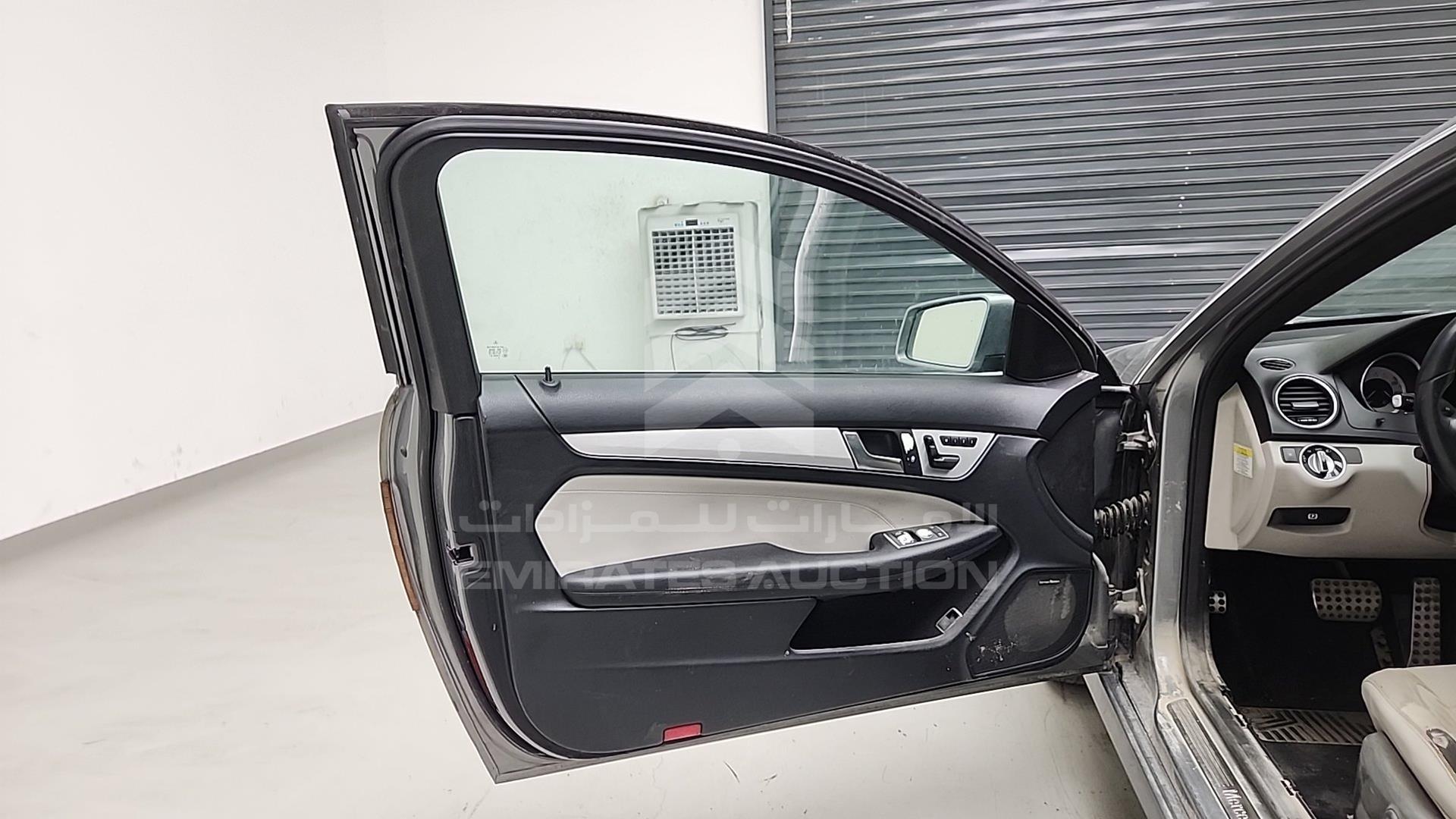 2013 MERCEDES C 250 VIN: WDDGJ4HB9DG054358