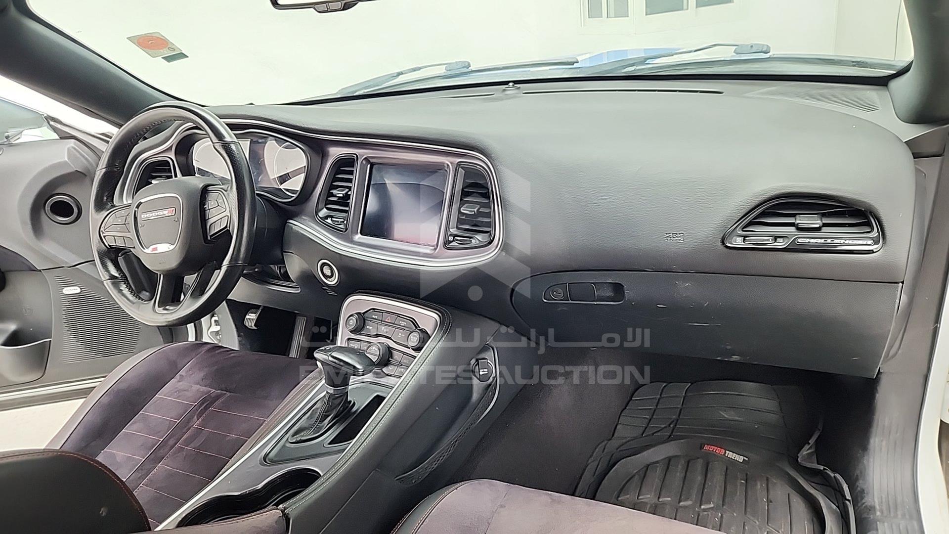 2018 DODGE CHALLENGER VIN: 2C3CDZBT2JH182900