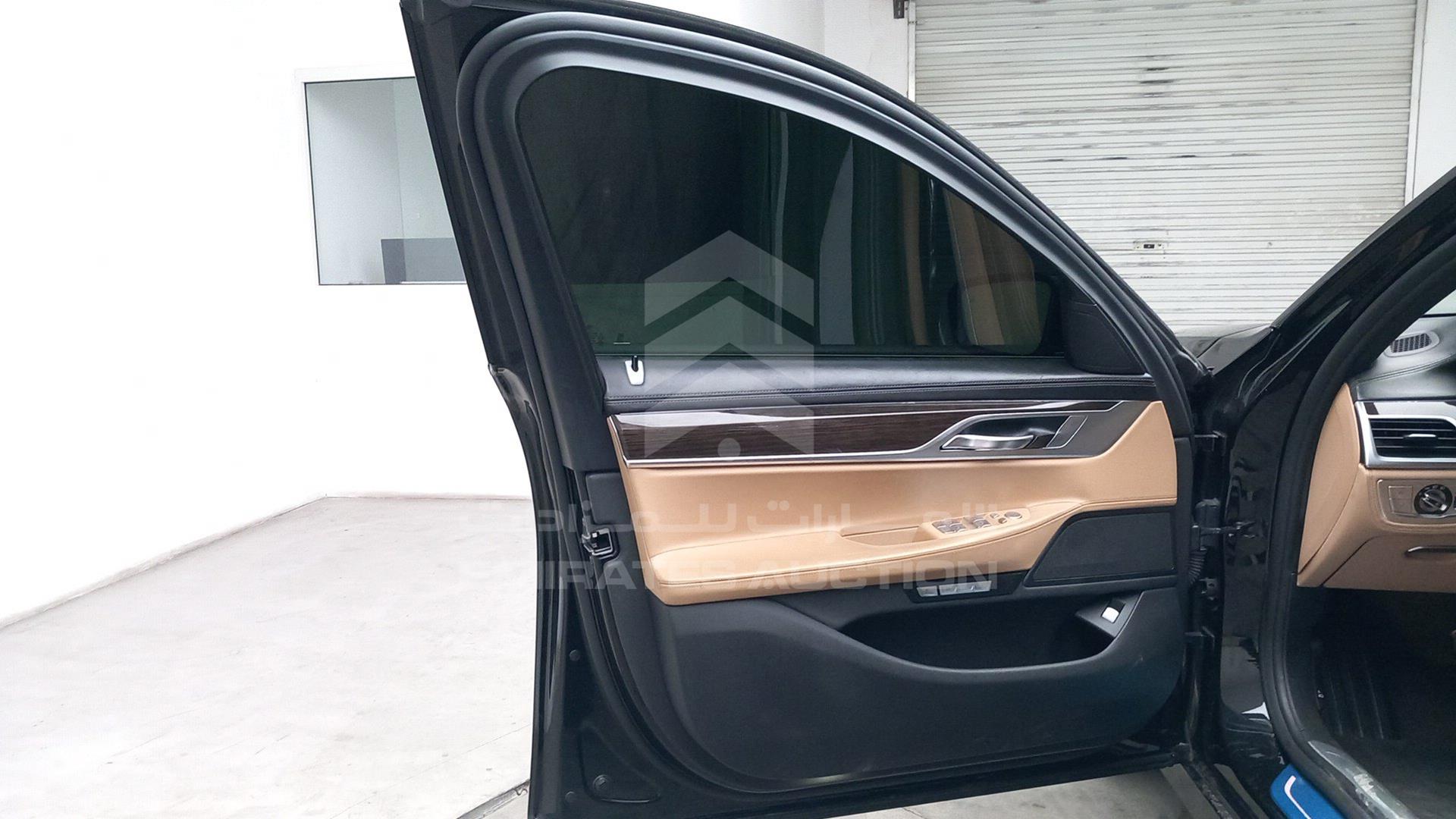 2016 BMW 730 LI VIN: WBA7E0105GG560822