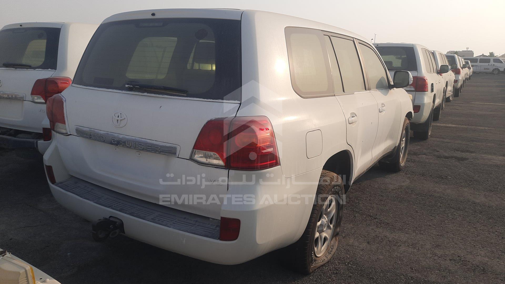 2013 TOYOTA LAND CRUISER VIN: JTMDU09J9D5065732