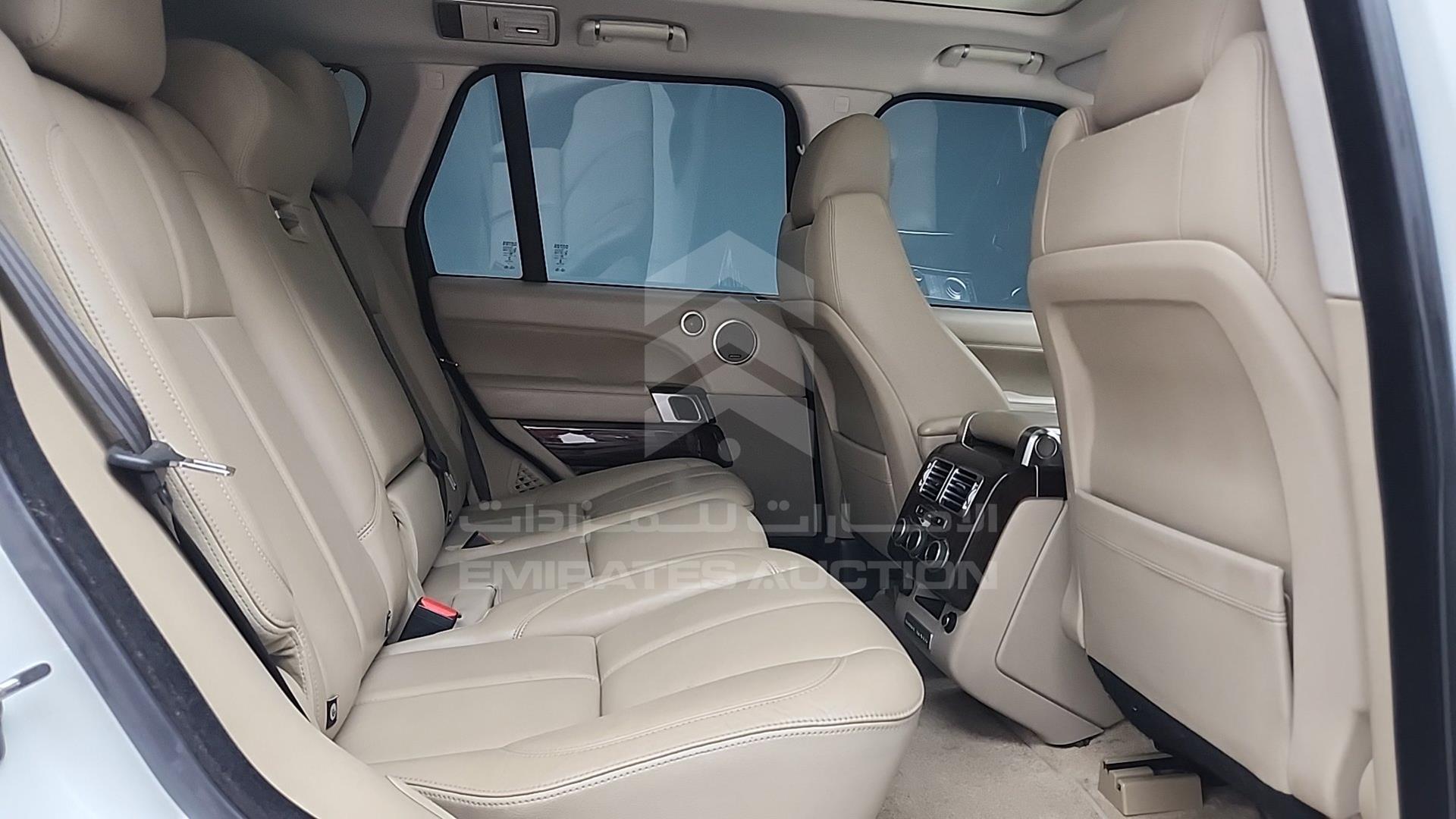 2014 RANGE ROVER VOGUE VIN: SALGA2DF1EA174711