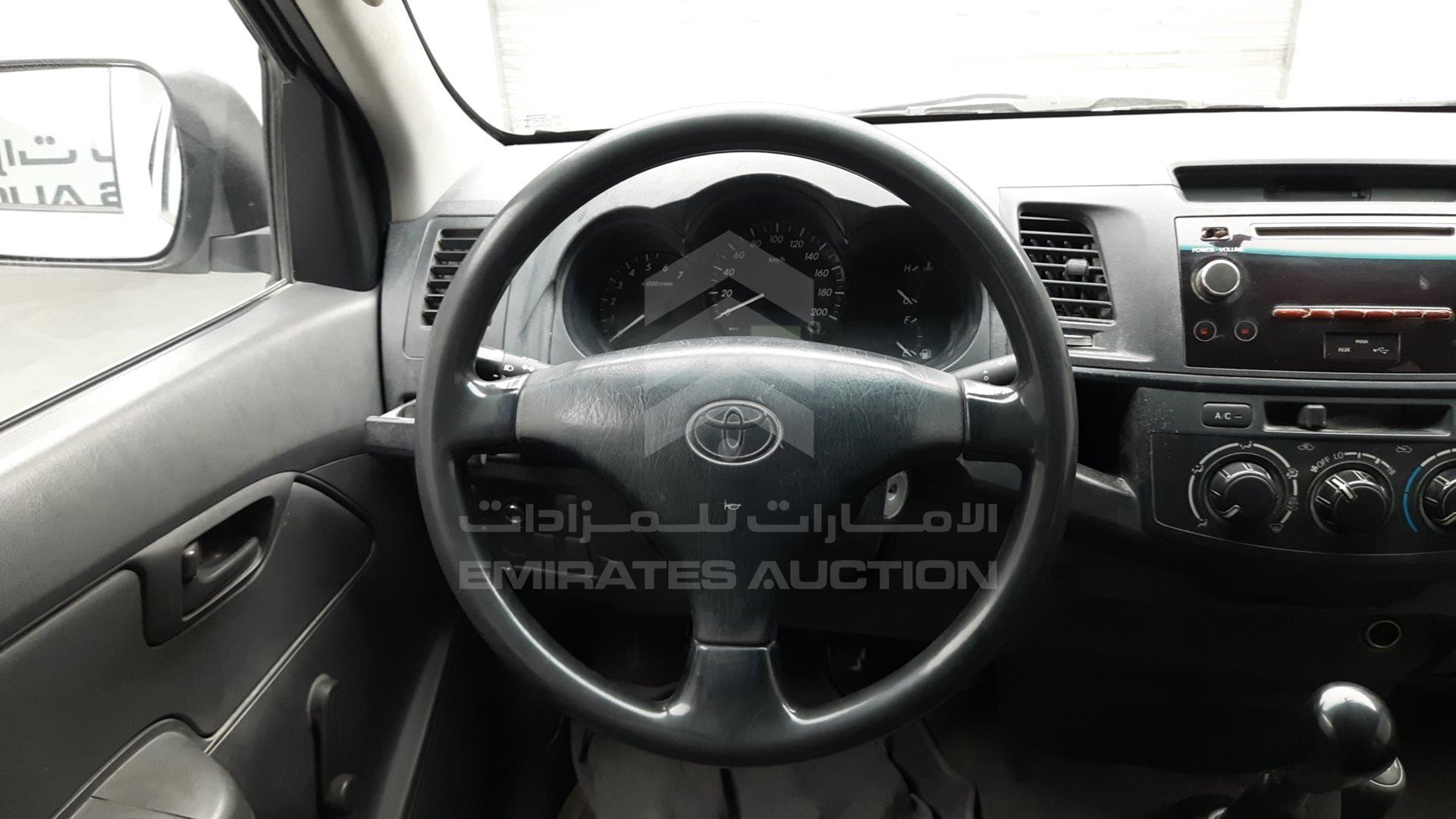 2014 TOYOTA HILUX VIN: MR0FX22G3E1392356