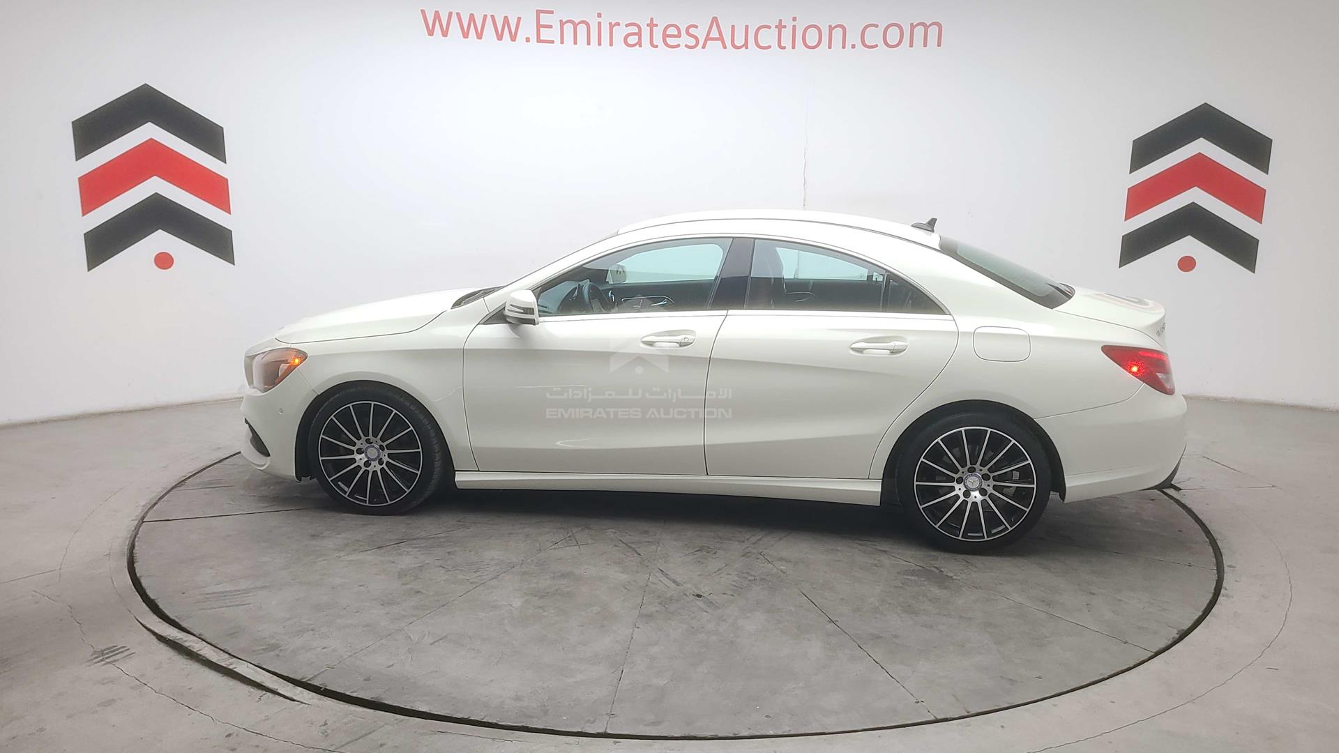 2018 MERCEDES CLA 250 VIN: WDDSJ4EB8JN614912