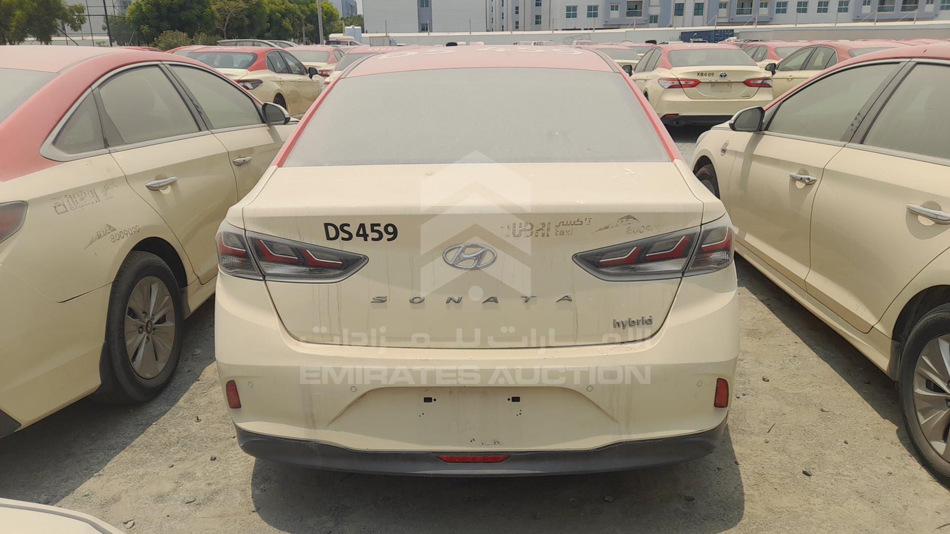 2018 HYUNDAI SONATA VIN: KMHE24139JA082043