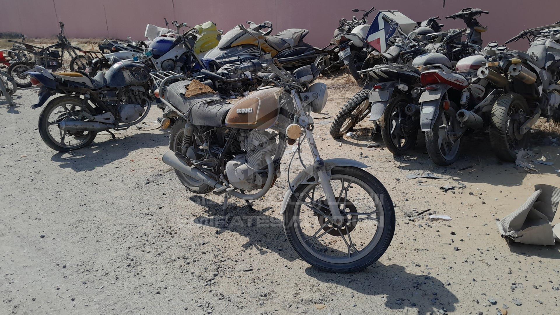 0 SUZUKI MOTORBIKE VIN: LC6PCJG9450803669