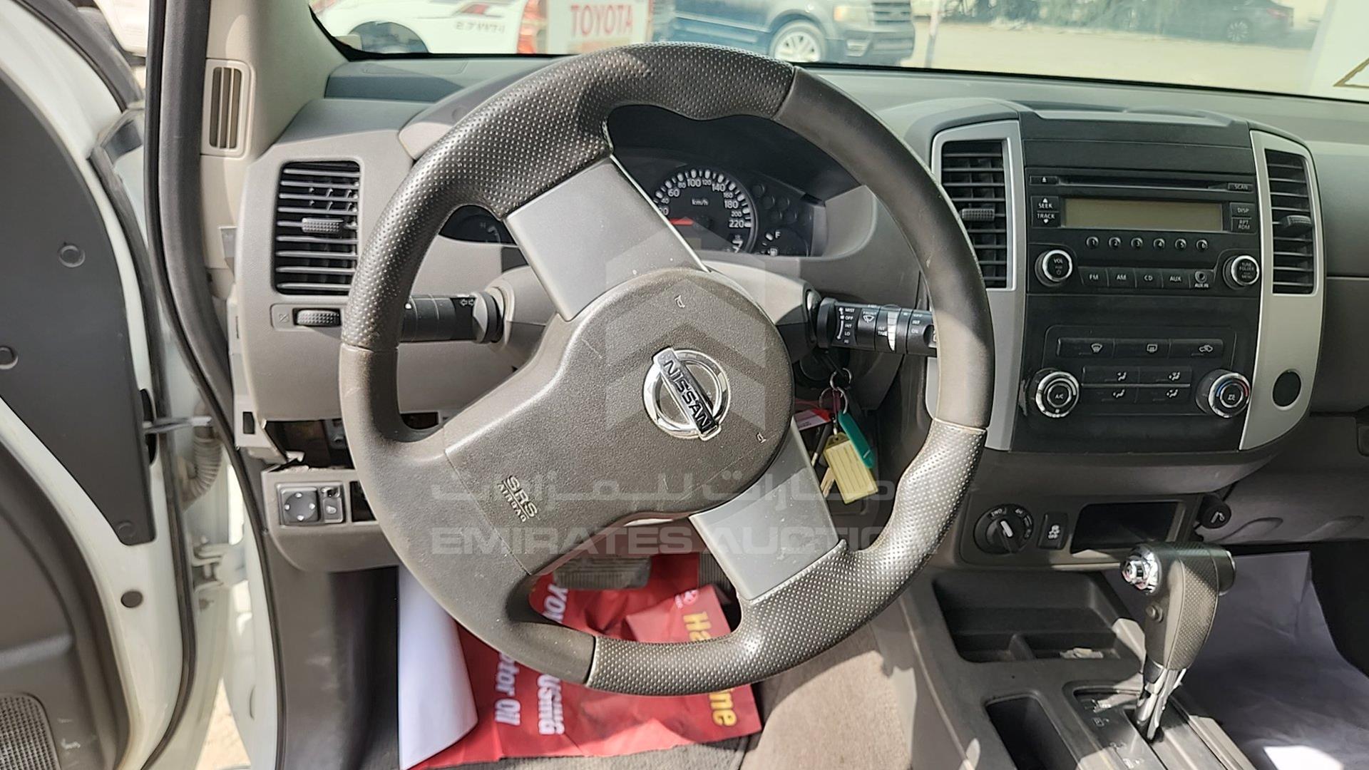 2013 NISSAN XTERRA VIN: 5N1AN0N64DN817561