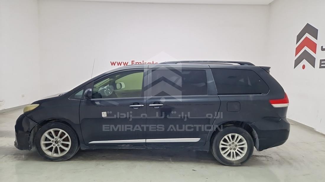 2012 Toyota Sienna — Front Left Angle — Photo 7
