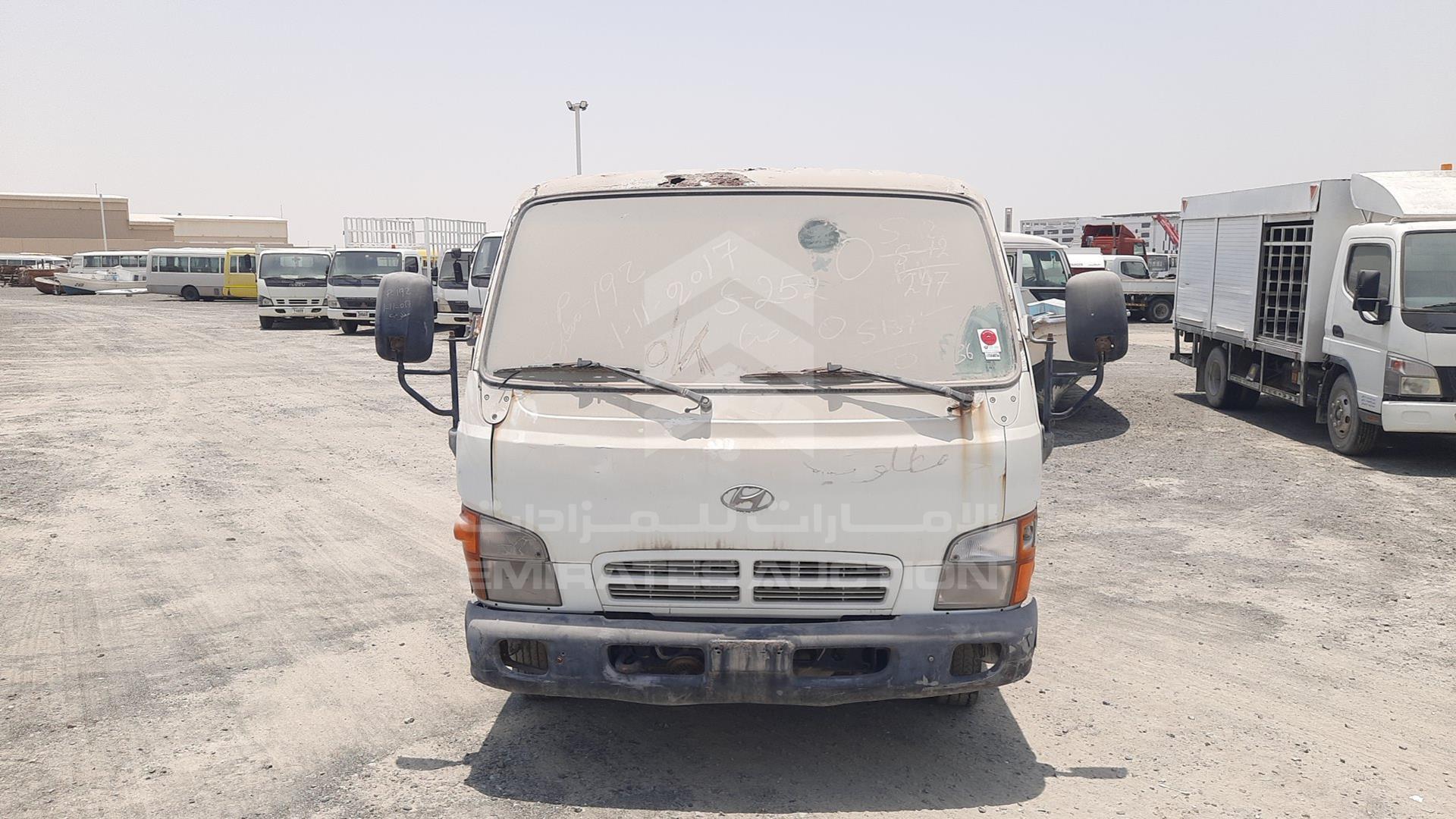 2003 HYUNDAI HD 65 VIN: KMFGE17FP3C184245