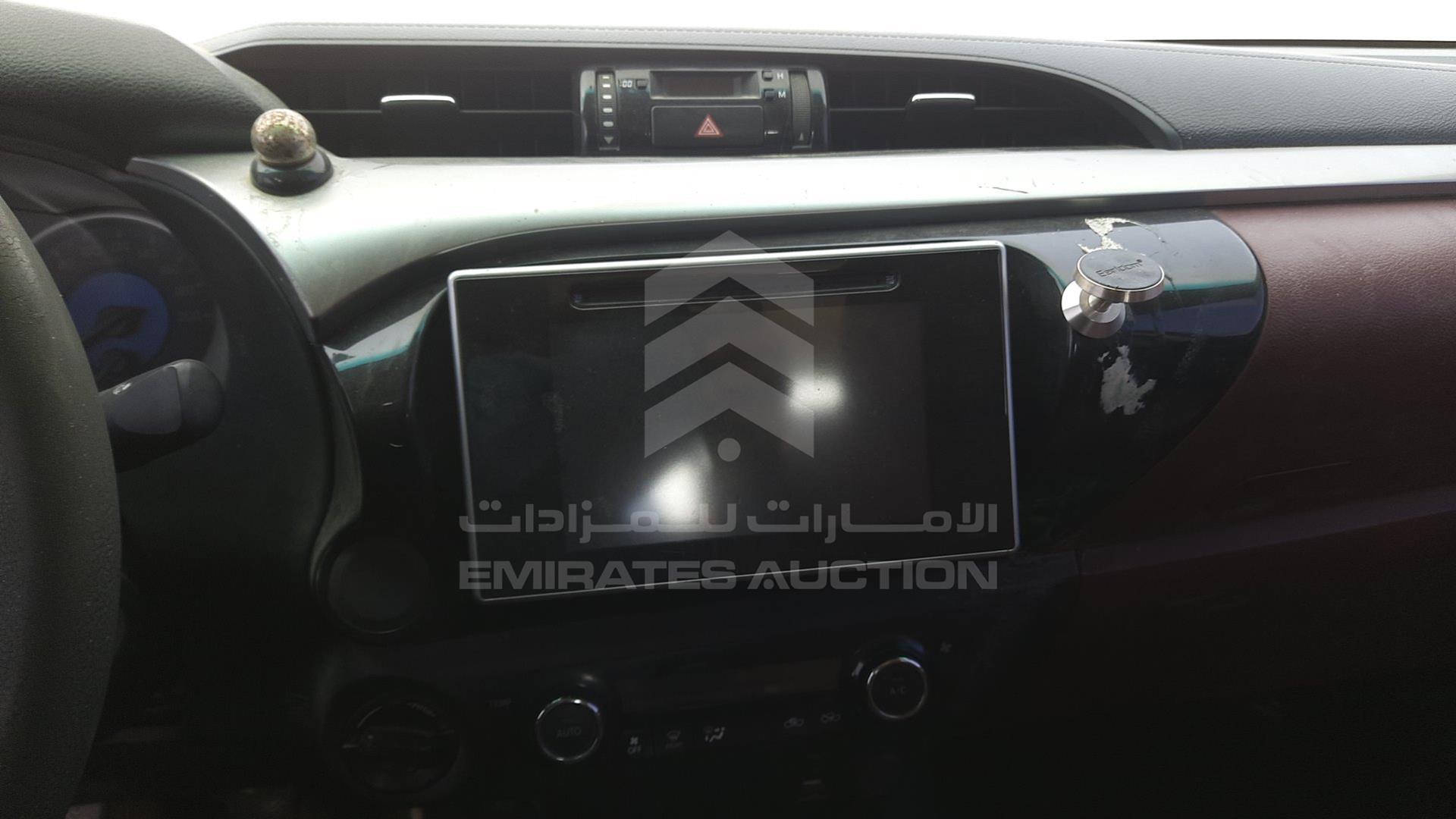 2016 TOYOTA HILUX VIN: MR0HX8CD8G1356830