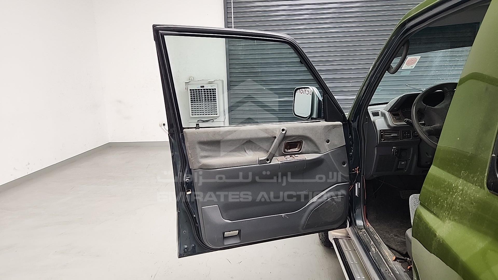 2000 MITSUBISHI PAJERO VIN: JMY0RV230YJ703802