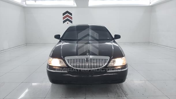 431134 :رقم المزاد ، 2LNBL8CV1BX750528 vin ، 2011 Lincoln Town Car مزاد بيع