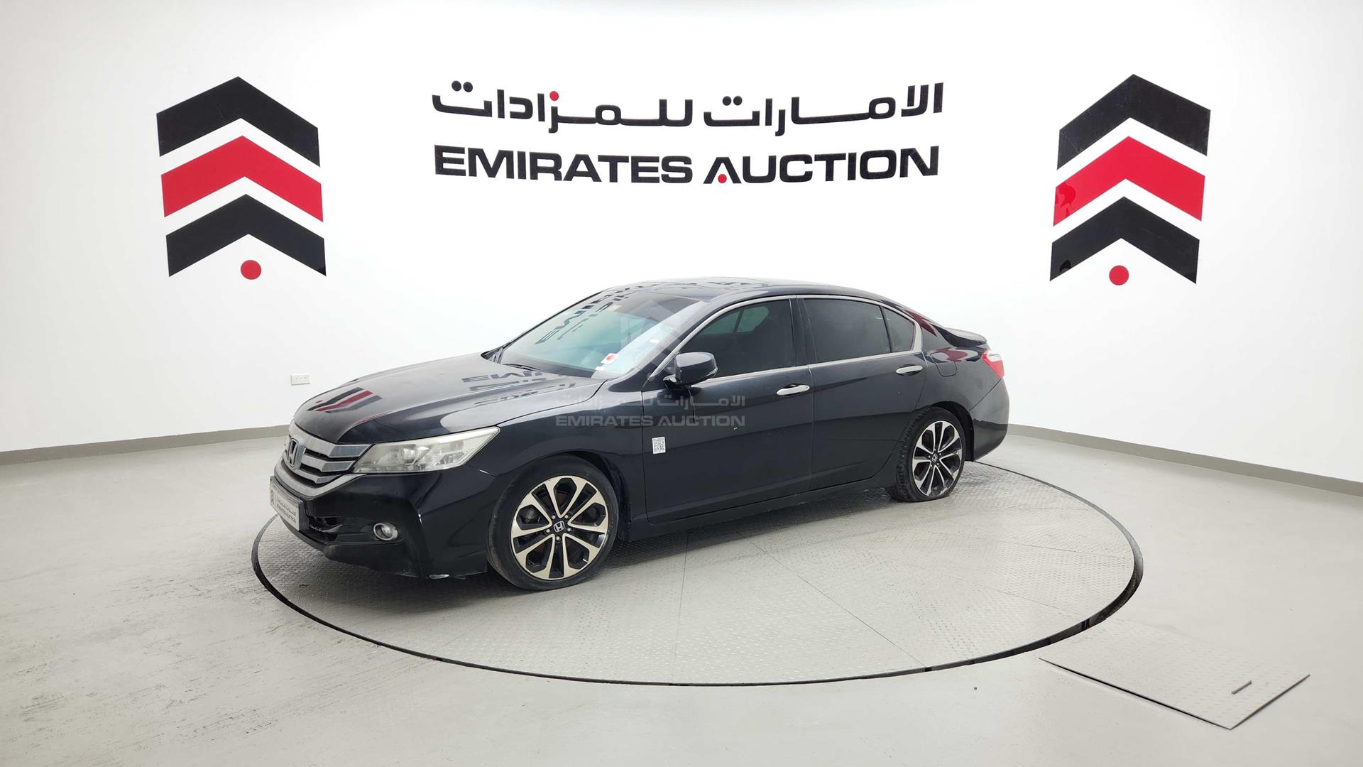 2016 HONDA ACCORD VIN: LUCCR2646G3408144