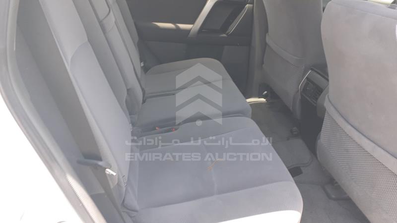 JTEBX9FJ7DK110252 Auction: EmiratesAuction Lot: 409139 JTEBX9FJ7DK110252 Toyota Land Cruiser Prado 2013 WHITE Photo 24