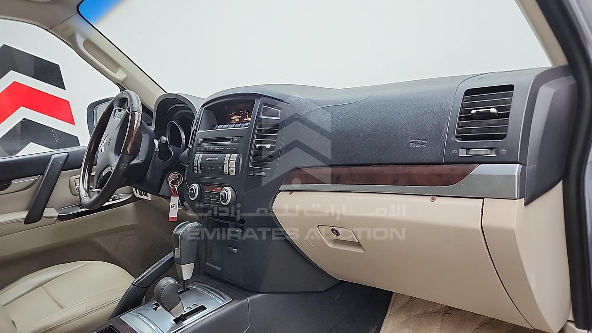 2012 MITSUBISHI PAJERO VIN: JMYLRV95WCJ709340