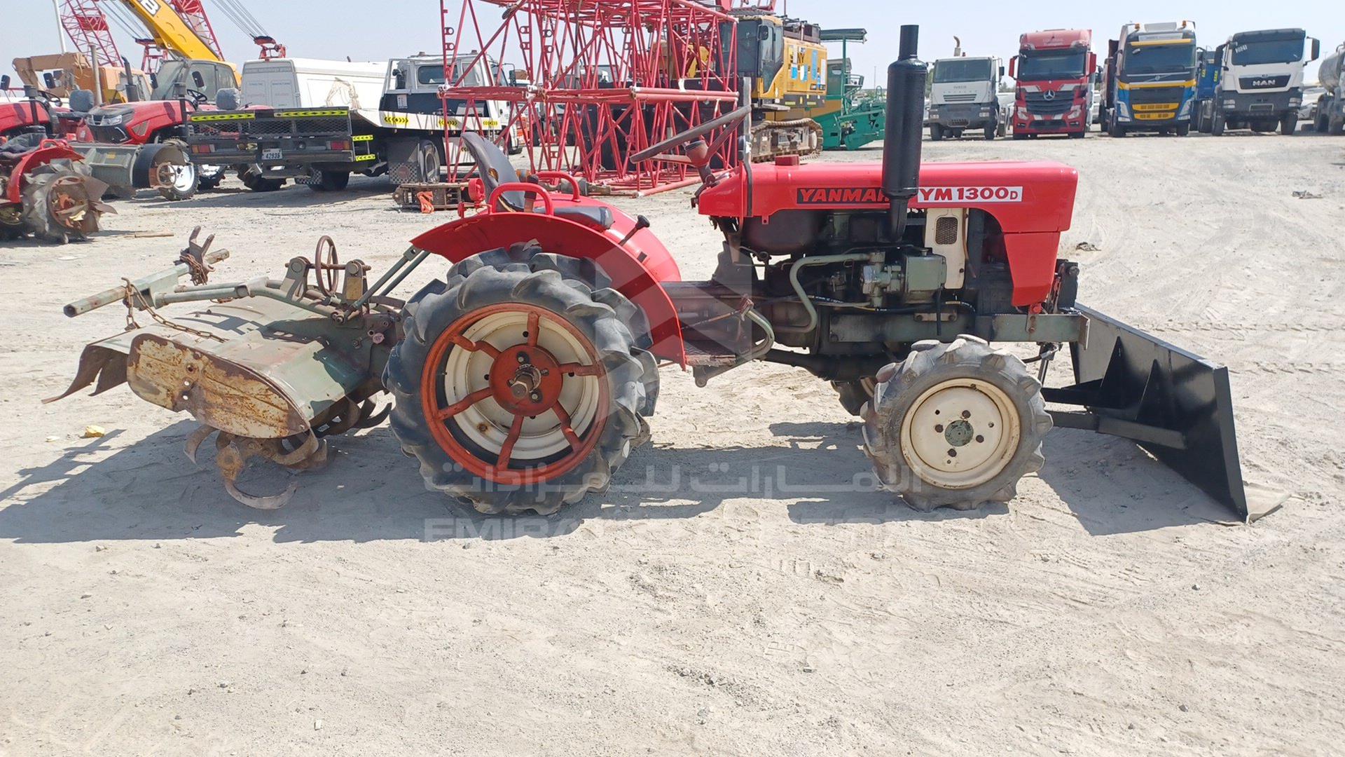 0 YANMAR --- VIN: YM1300D05117