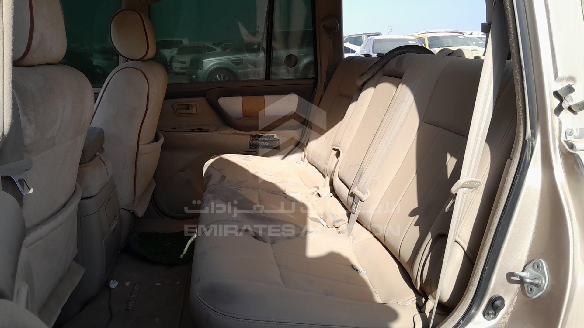 2006 TOYOTA LAND CRUISER VIN: JTEHT05J262085590