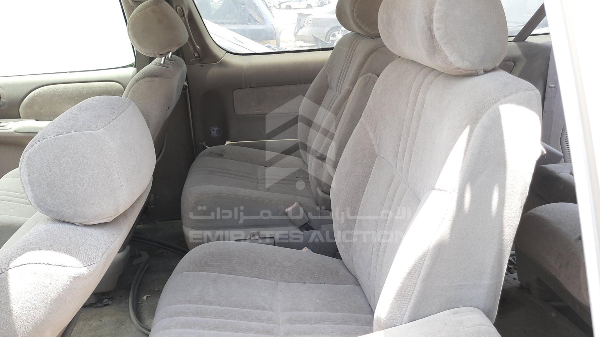 2000 TOYOTA SIENNA VIN: 4T3ZF13C9YU232654