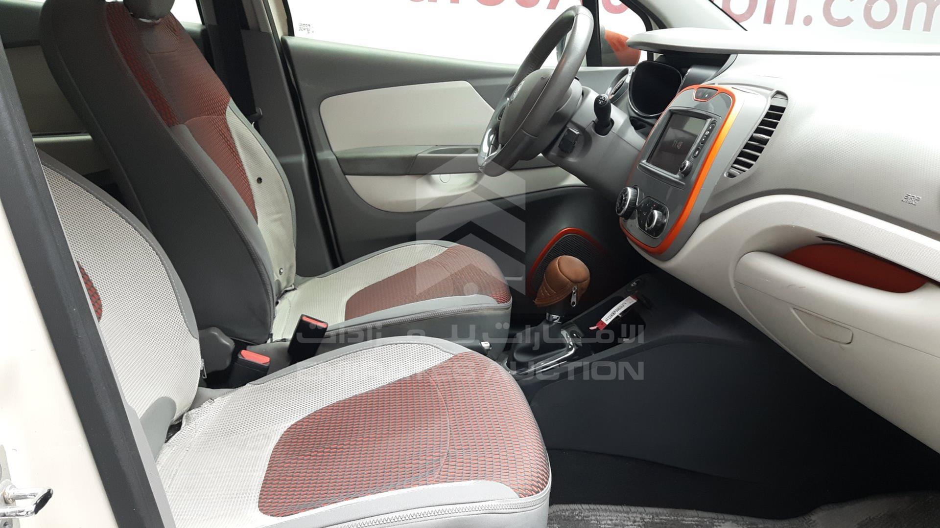 2015 RENAULT CAPTUR VIN: VF12RRHEXFW528782