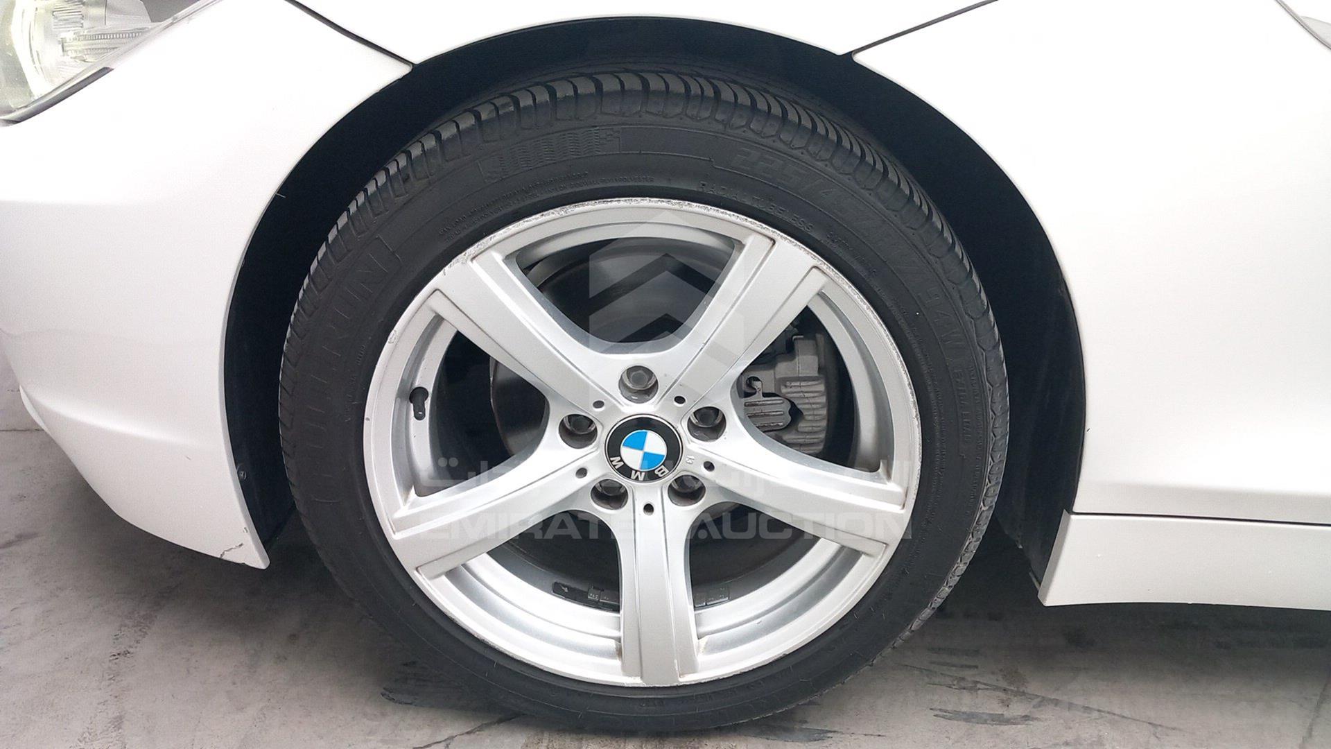 2015 BMW Z4 VIN: WBALL1103FJ664642