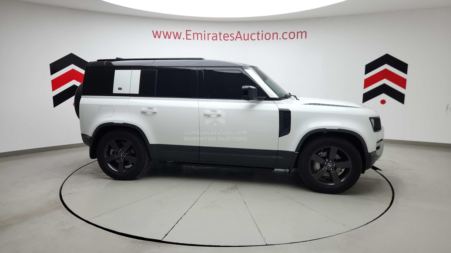 2021 LAND ROVER DEFENDER VIN: SALEA7BU2M2035119