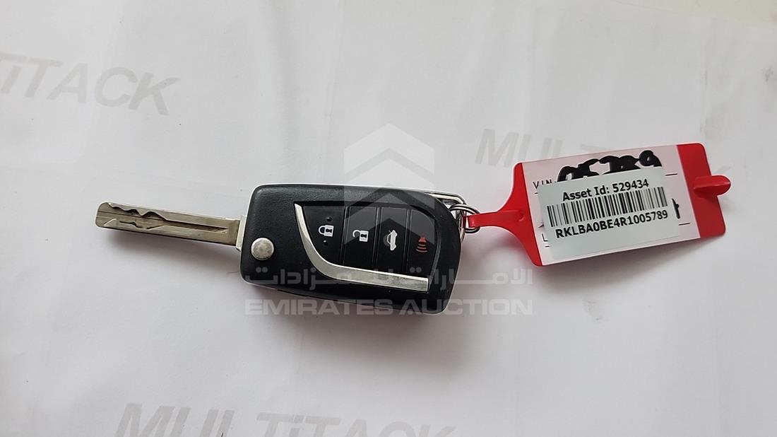 2024 Toyota Corolla — Keys — Photo 6