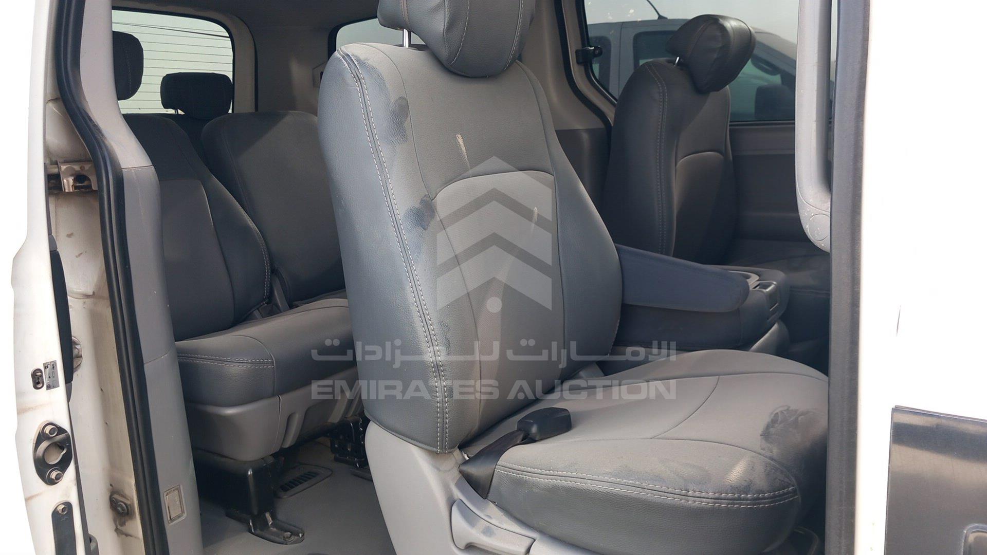 2012 HYUNDAI H1 VIN: KMJWA37R0CU455693