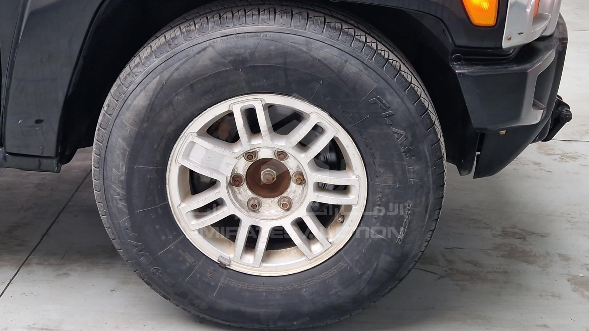 2006 HUMMER H3 VIN: 5GTDN136968311910