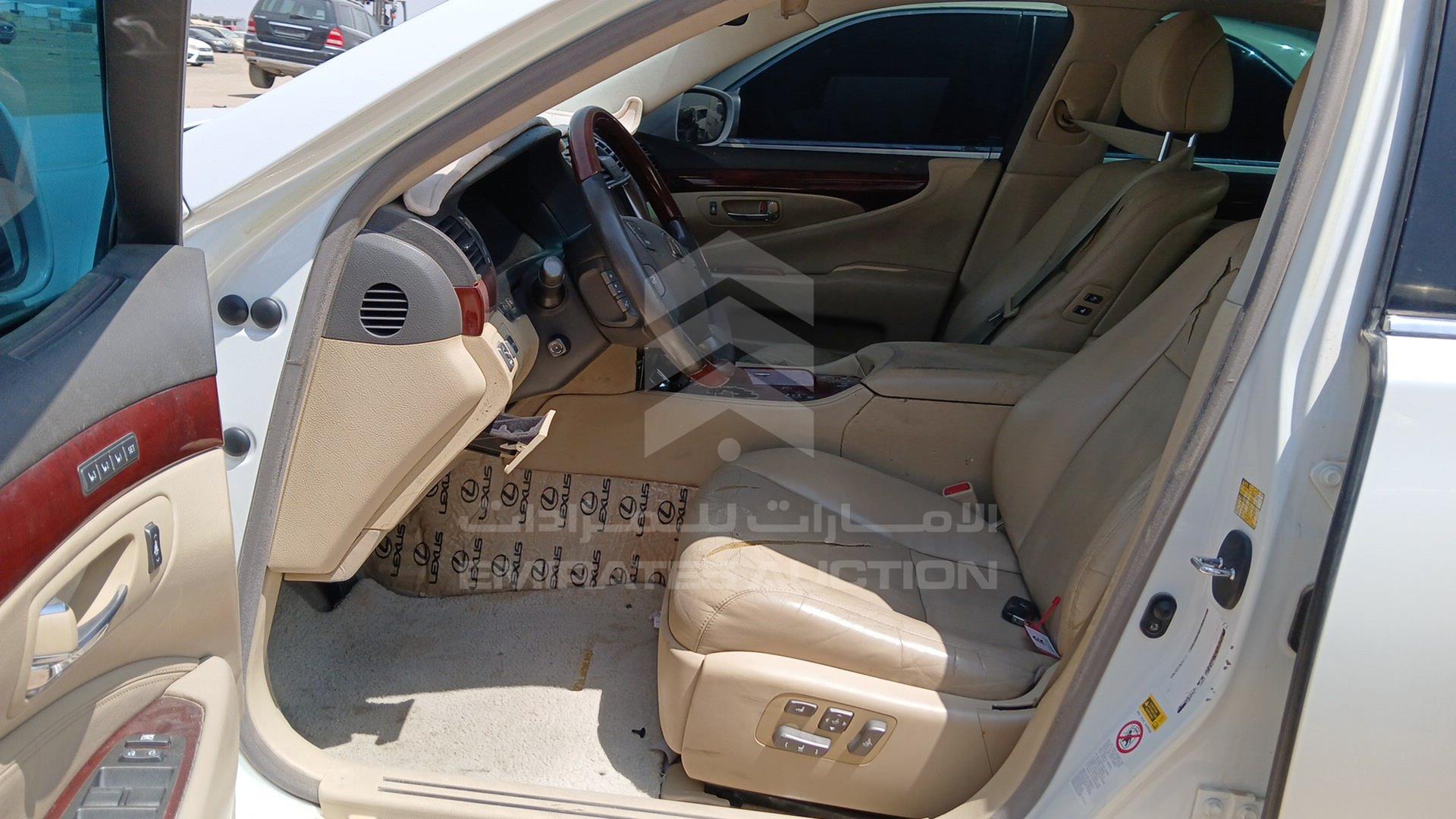 2008 LEXUS LS 460 VIN: JTHBL46F085059100