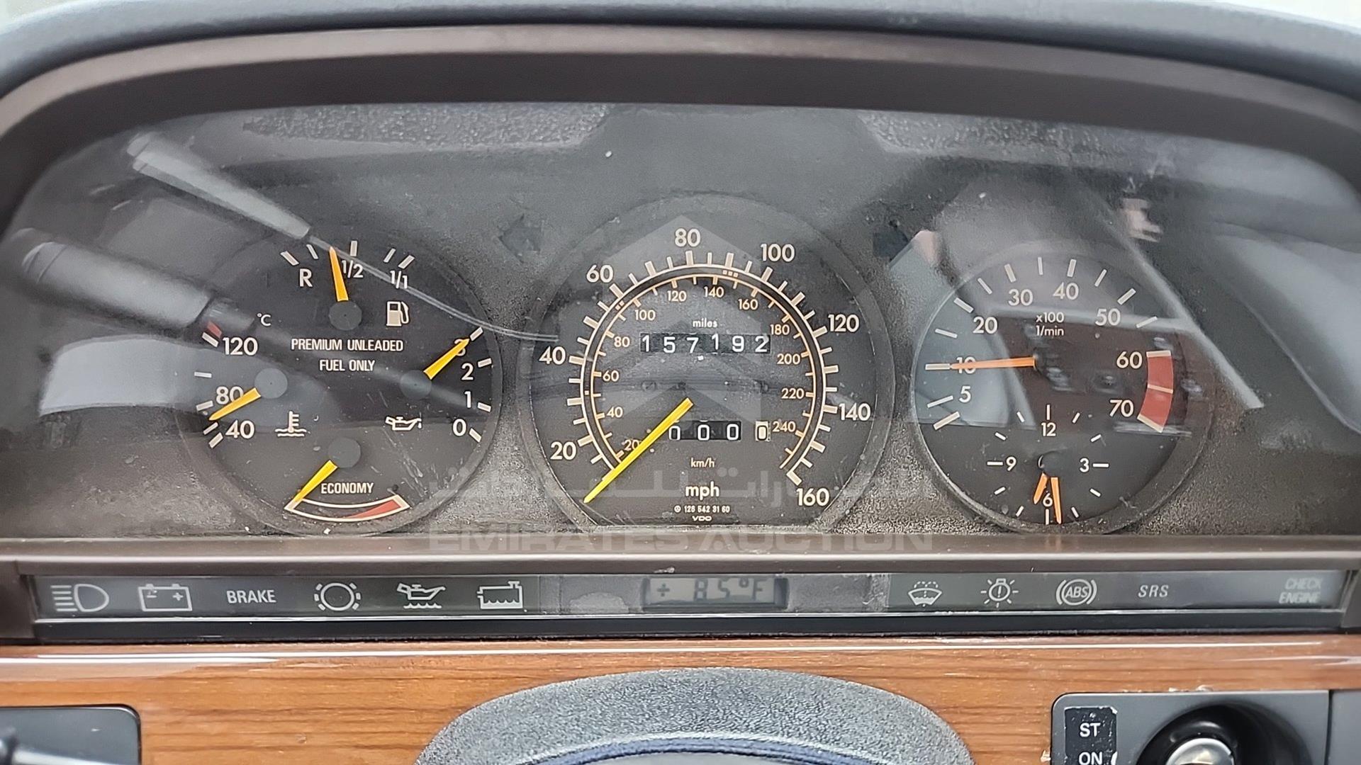 1990 MERCEDES SE 300 VIN: WDBCA24D8LA545332