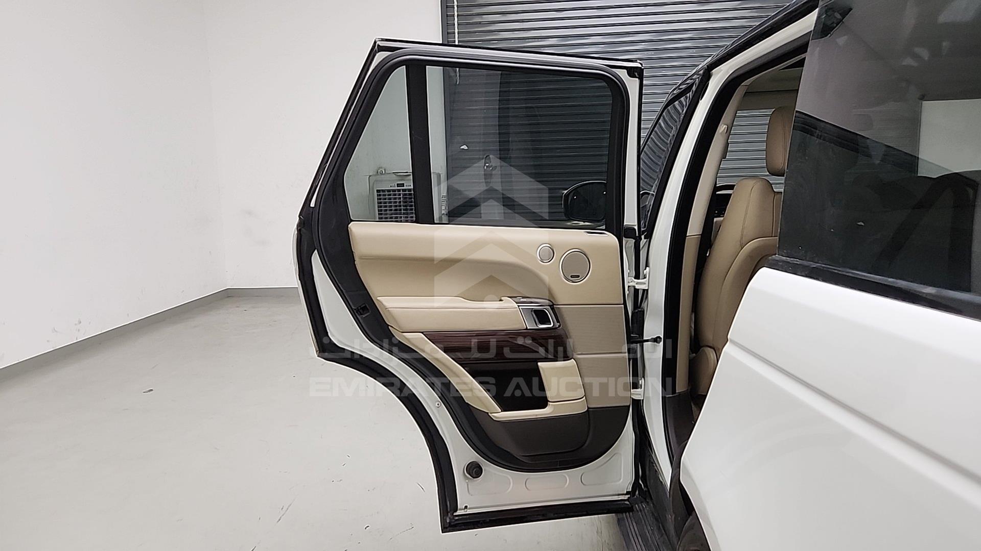 2016 RANGE ROVER HSE VIN: SALGA2DFXGA302883