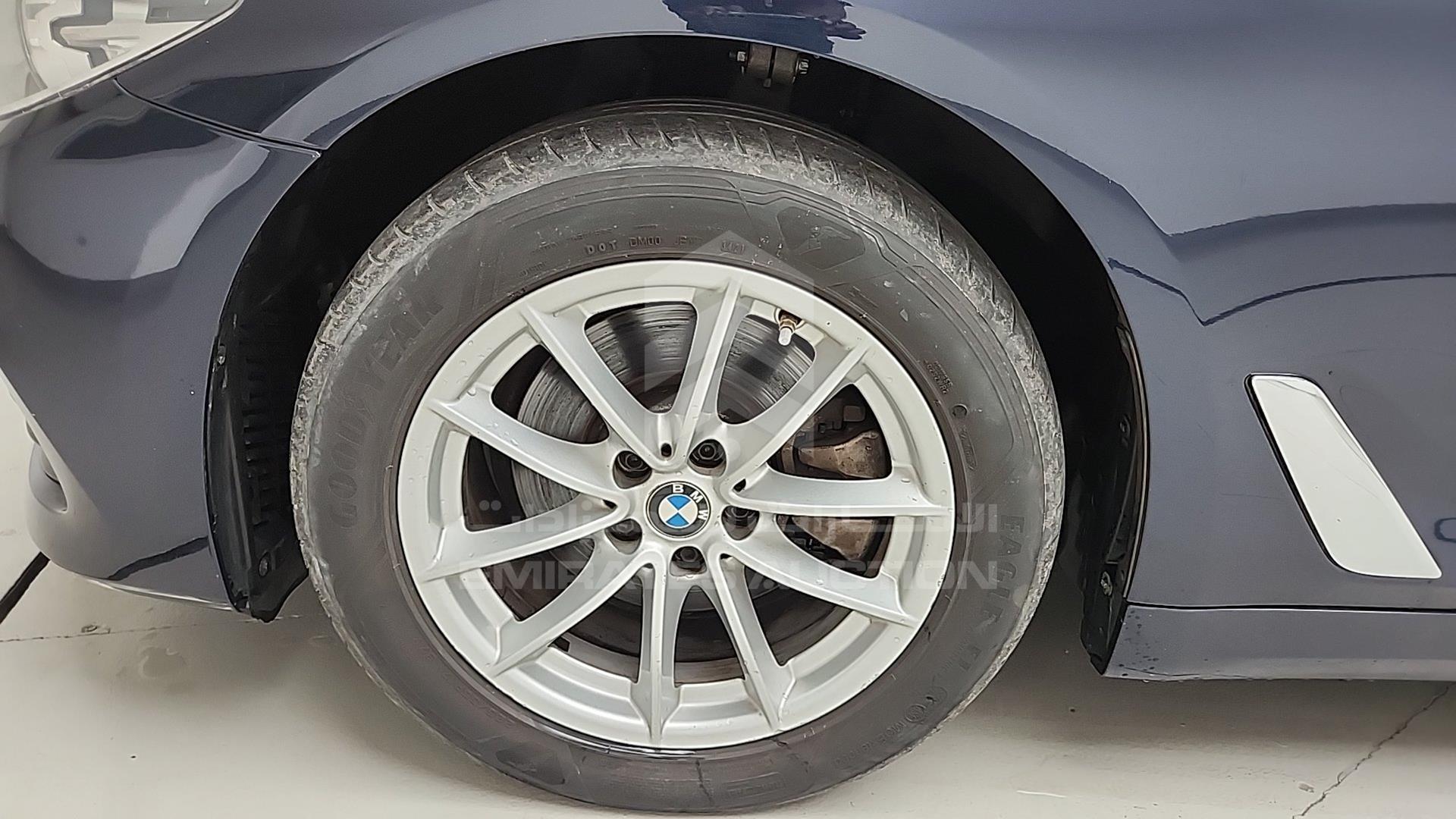 2020 BMW 520 VIN: WBAJL1A04LBM40390