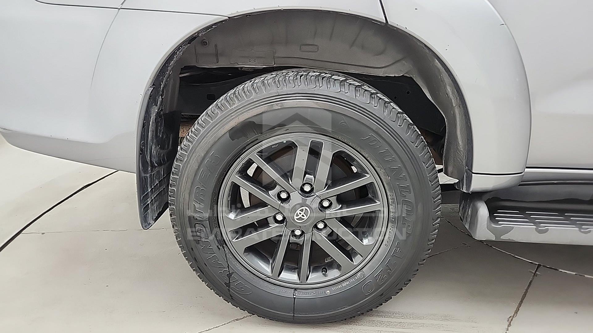 2015 TOYOTA FORTUNER VIN: MHFYU59G9F7043356