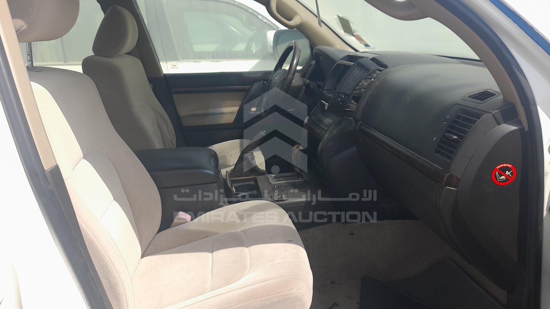 2011 TOYOTA LAND CRUISER VIN: JTMHU09J2B4042653