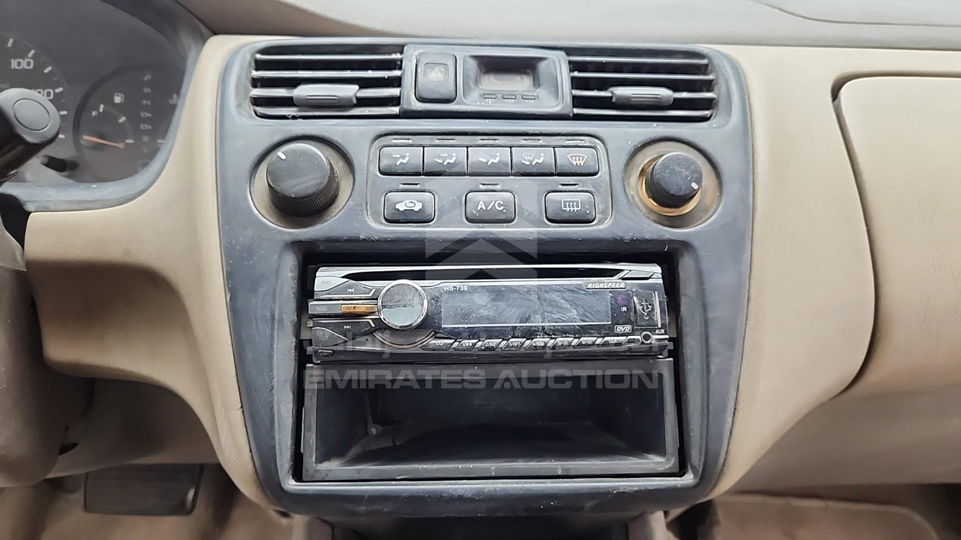 1998 HONDA ACCORD VIN: 1HGCG5656WA200748
