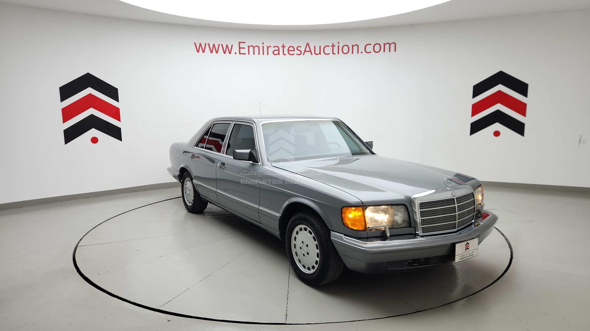 1989 MERCEDES 300 VIN: WDBCA24D0KA438919